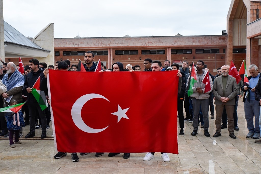 OMÜ’de Filistin’e destek programı
