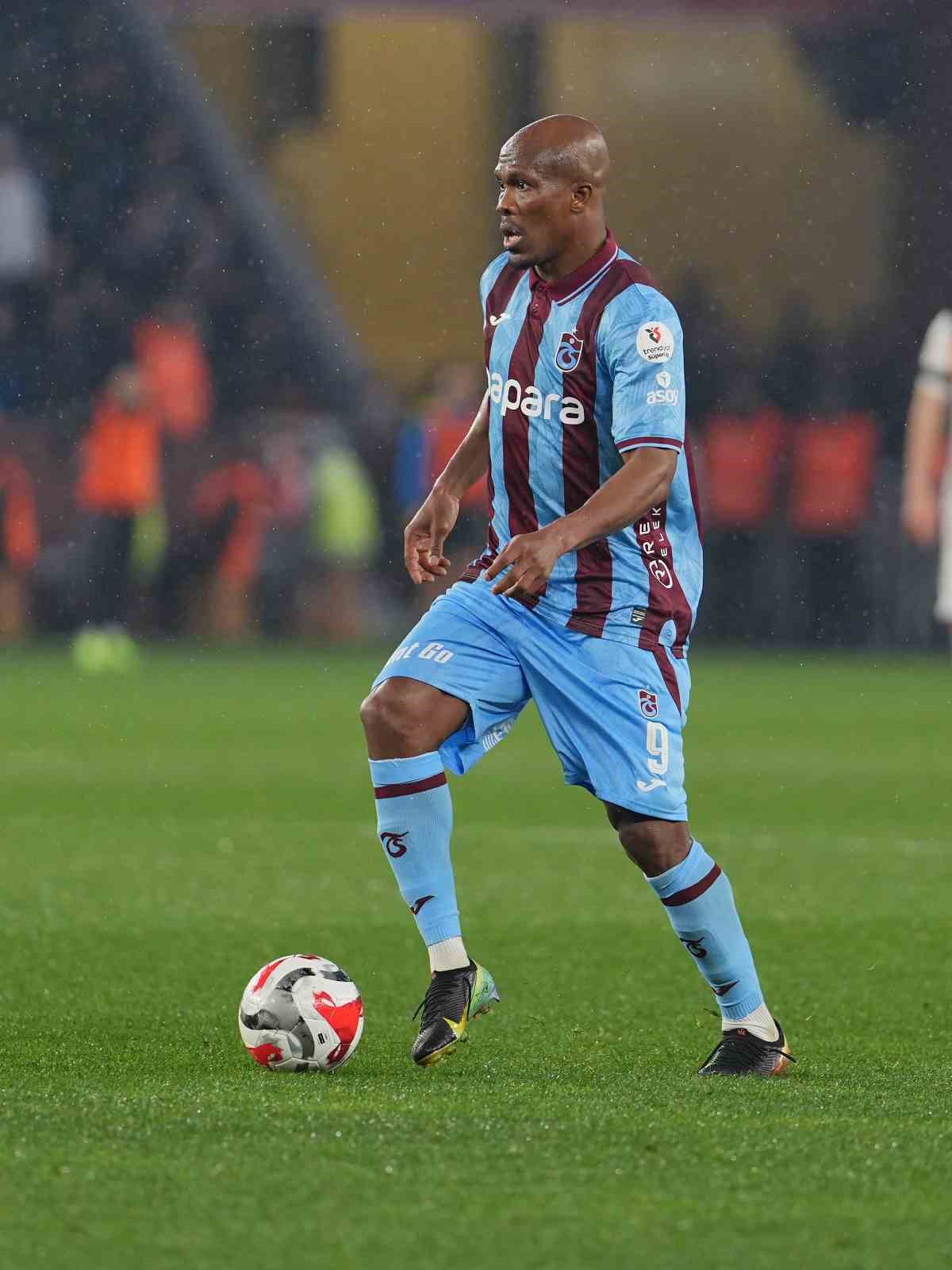 Trendyol Süper Lig: Trabzonspor: 1 - RAMS Başakşehir: 1 (Maç sonucu)
