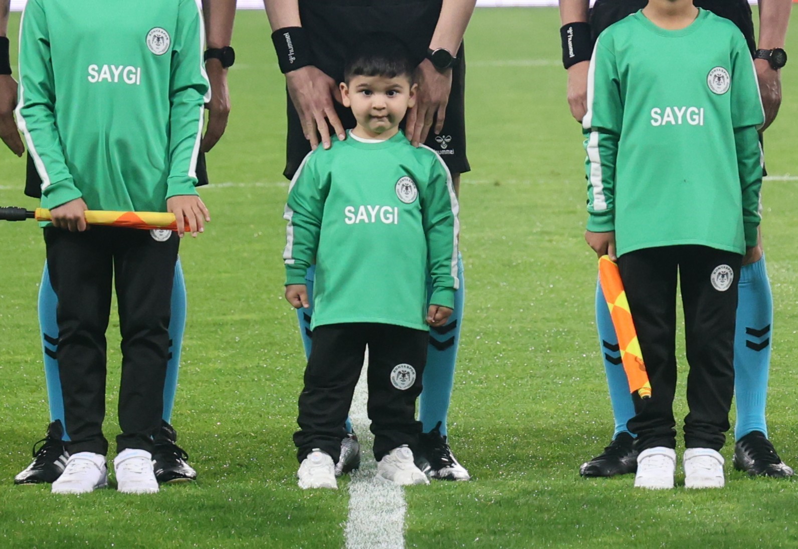 Tavaslı minik Mehmet için Konyaspor-Fenerbahçe maçının seremonisinde farkındalık oluşturuldu
