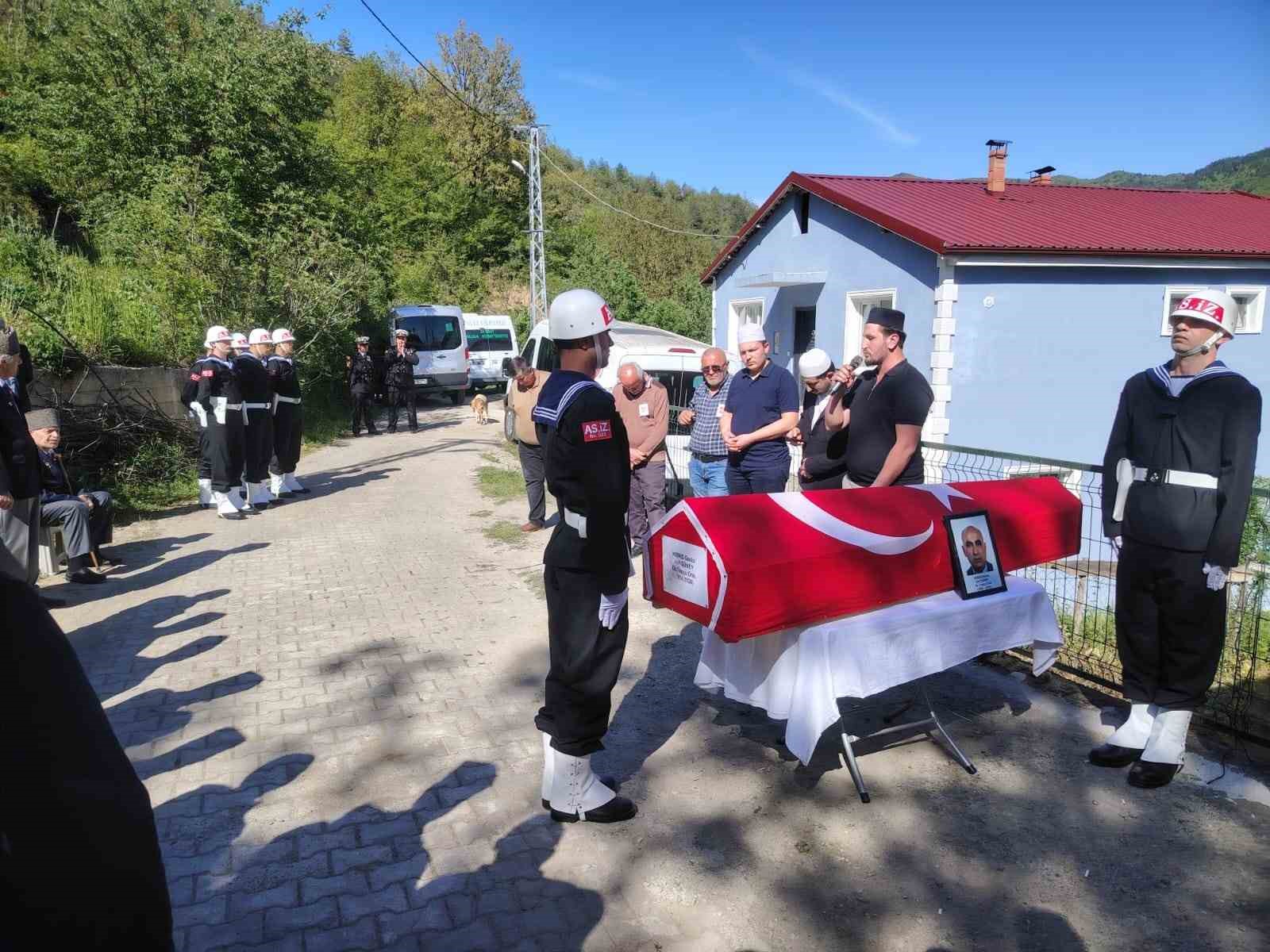 Bartın’da Kıbrıs Gazisi son yolculuğuna uğurlandı
