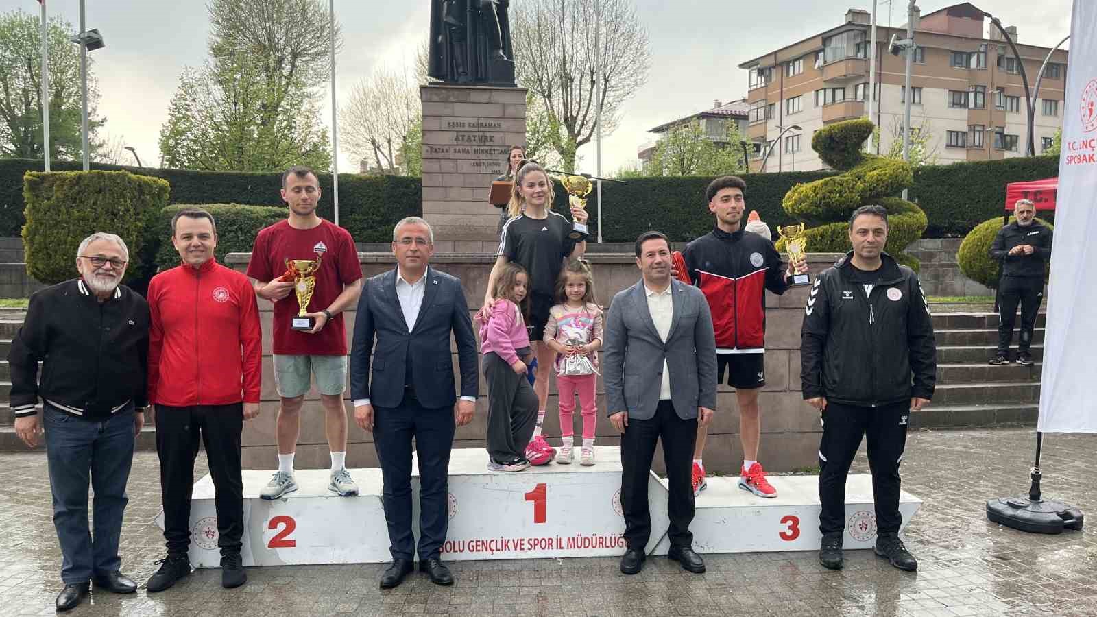 ’Bolu’nun babası’ İzzet Baysal anısına düzenlenen "Şükran Günleri" koşuyla başladı
