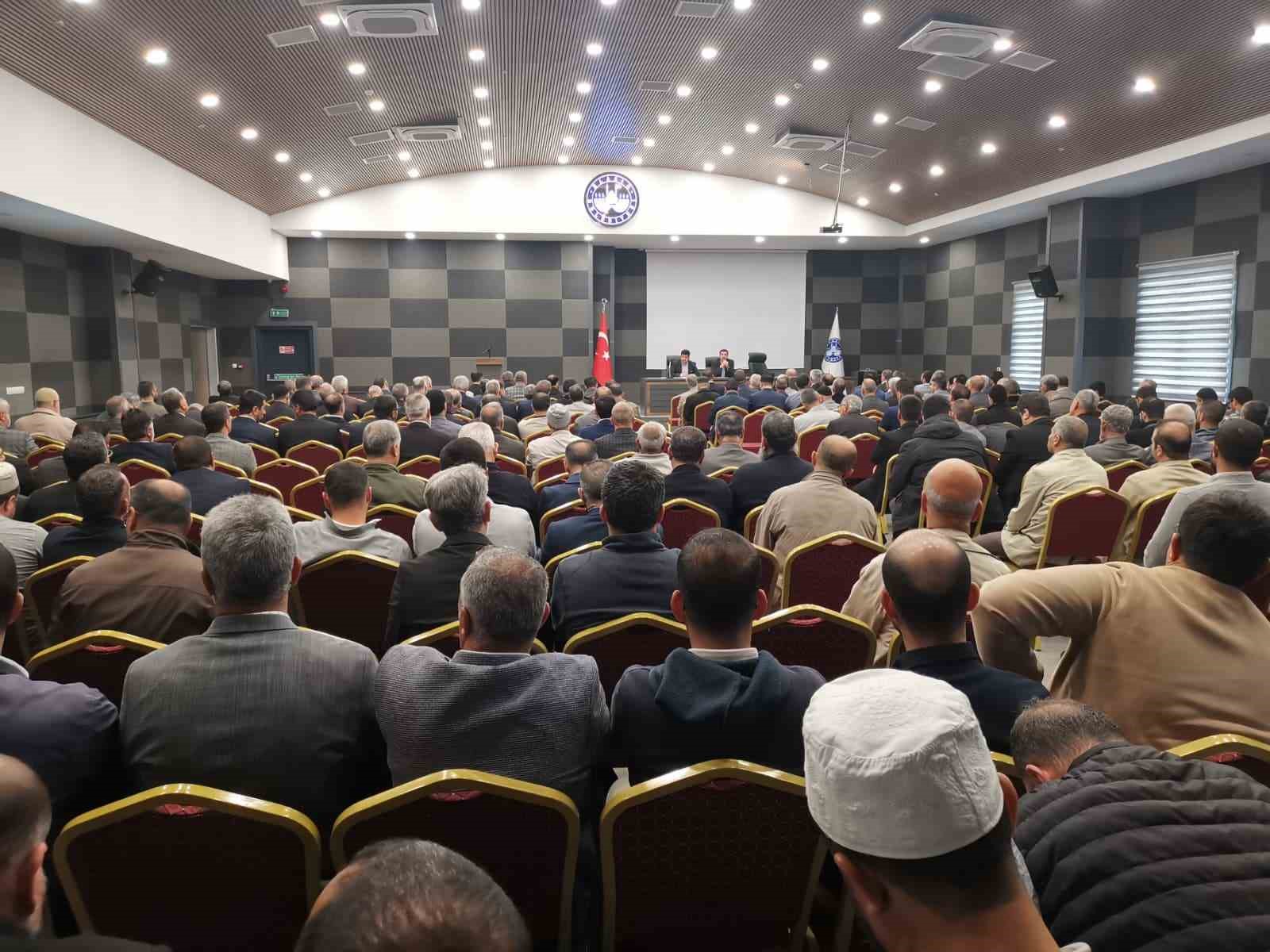 Elazığ’da din görevlileri bayram öncesi bir araya geldi
