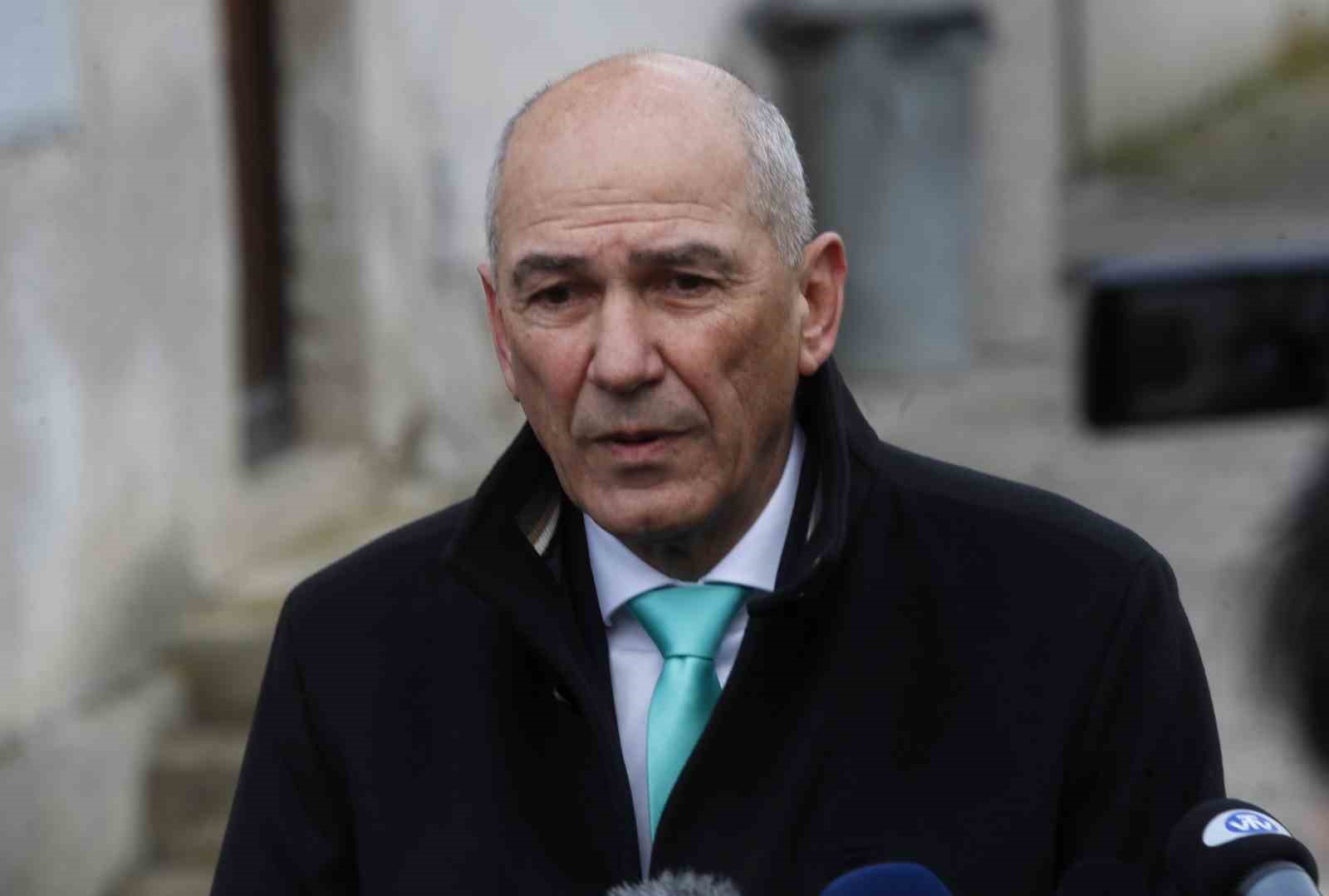 Slovenya’da aşırı sağcı Jansa başbakan seçildi
