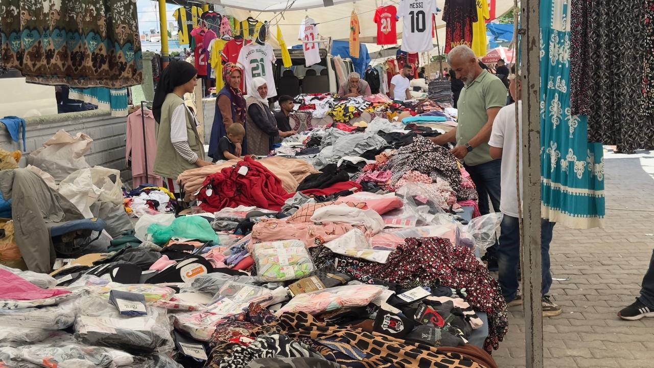 Şanlıurfa’da çarşıda bayram telaşı
