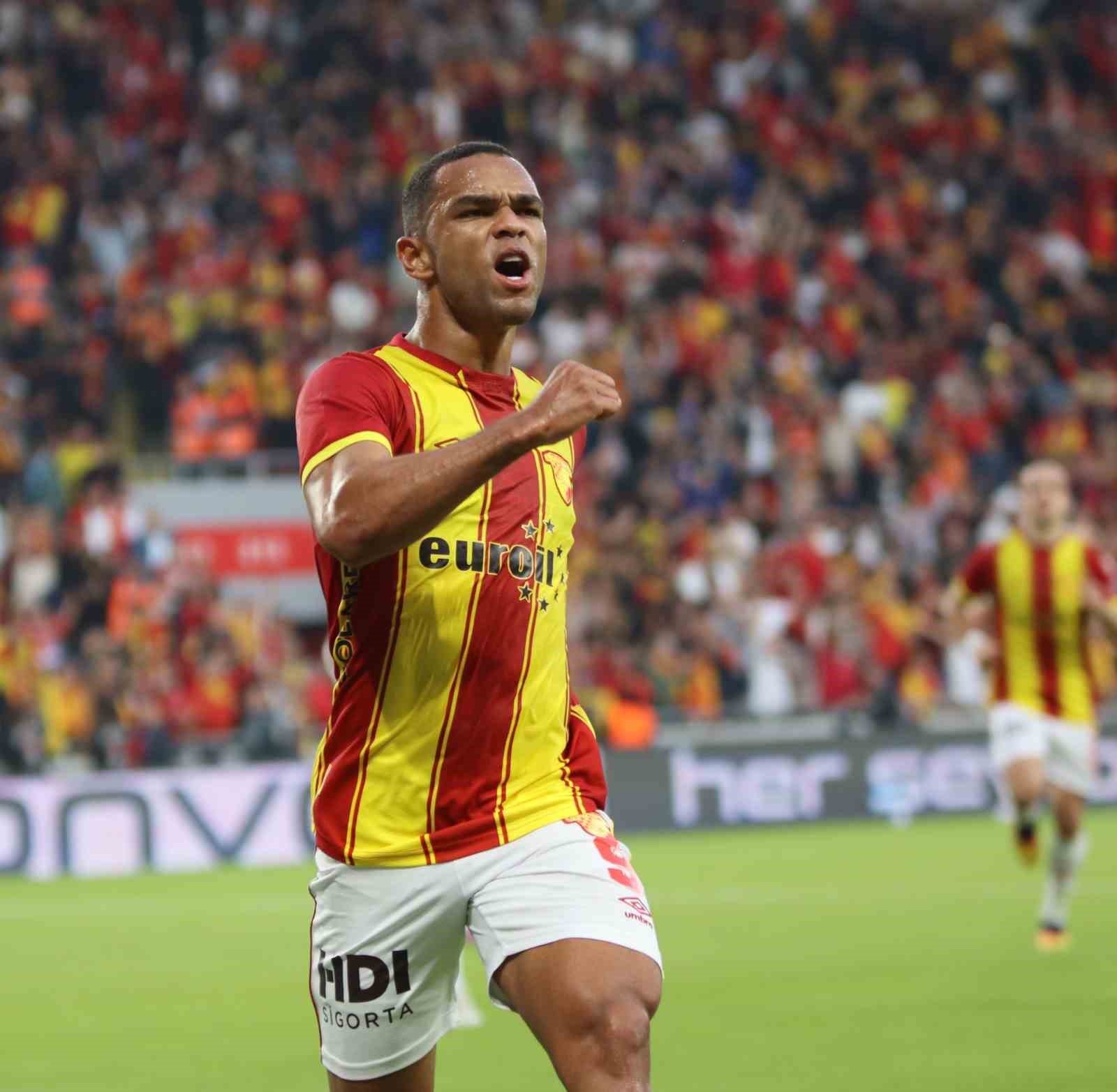 Göztepe, Lille ile Juan için görüşüyor
