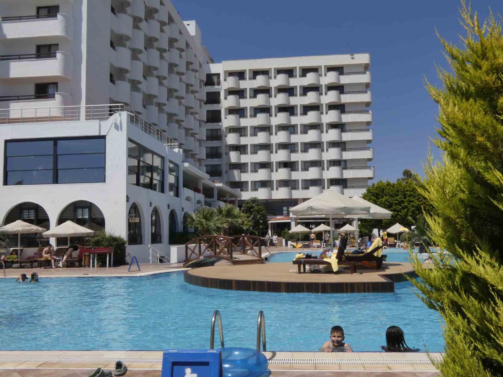 Bayramın dördüncü gününde turistik oteller doldu taştı
