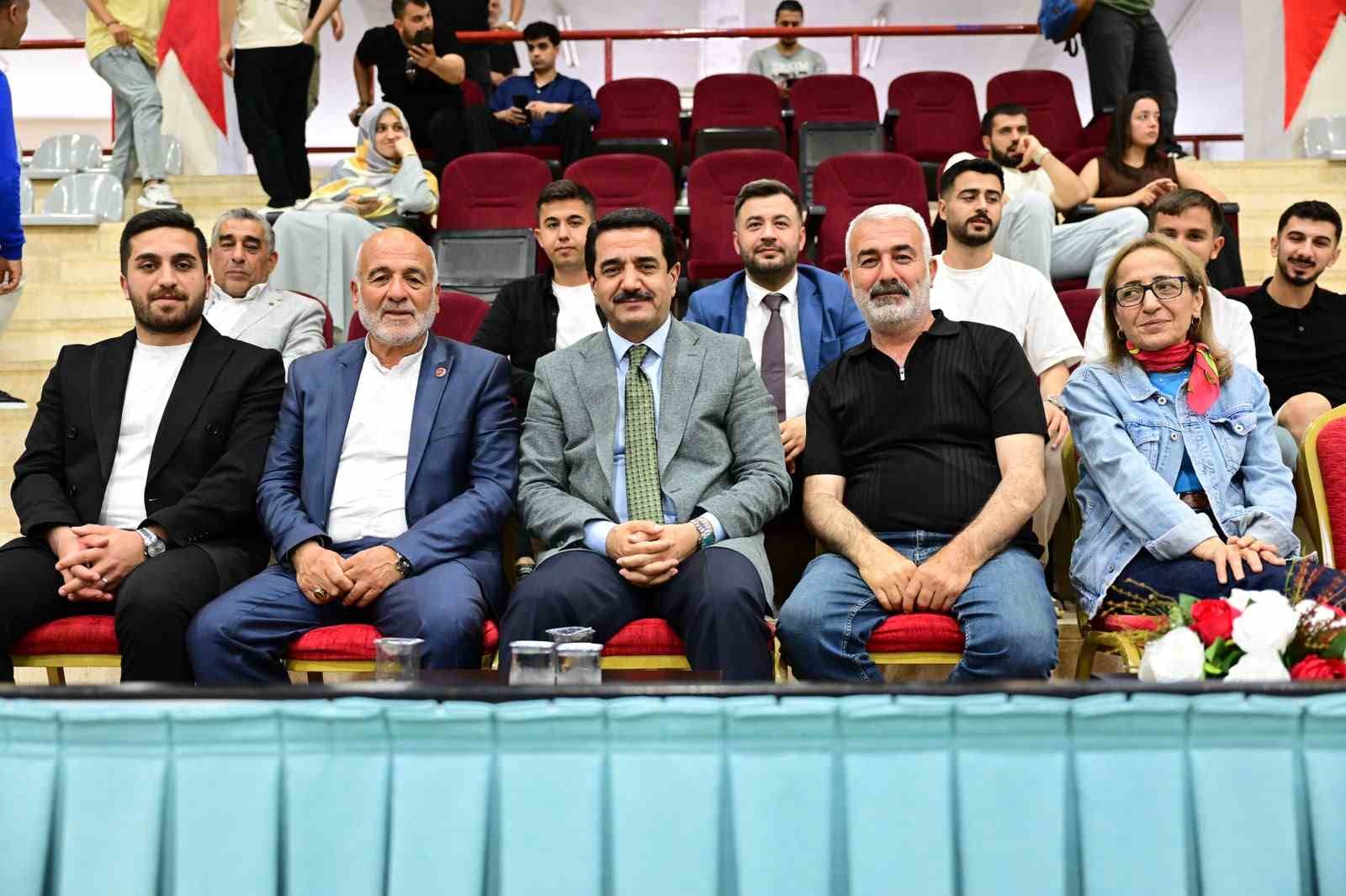 Battalgazi Belediyespor yarı final serisinde avantajı kaptı
