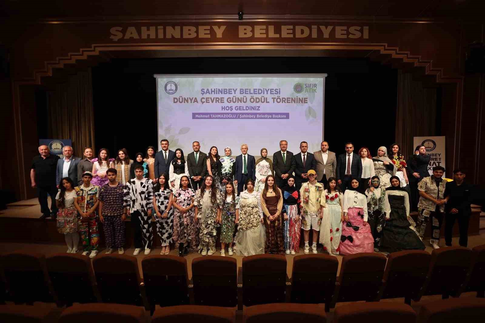 Şahinbey Belediyesi’nden çevreci okullara ödül
