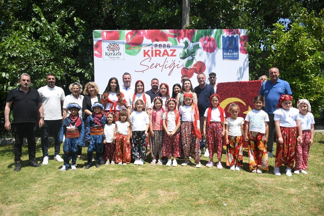 Kuşadası’nda Kiraz Şenliği coşkuyla başladı
