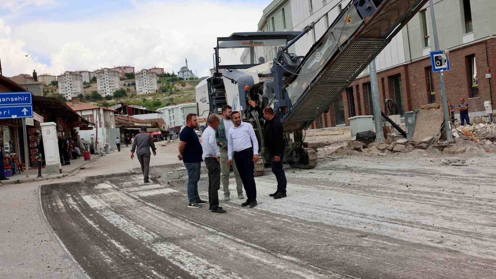 Emlak Konut Akçadağ’ın yeniden inşasında altyapı ve üstyapı çalışmalarını sürdürüyor
