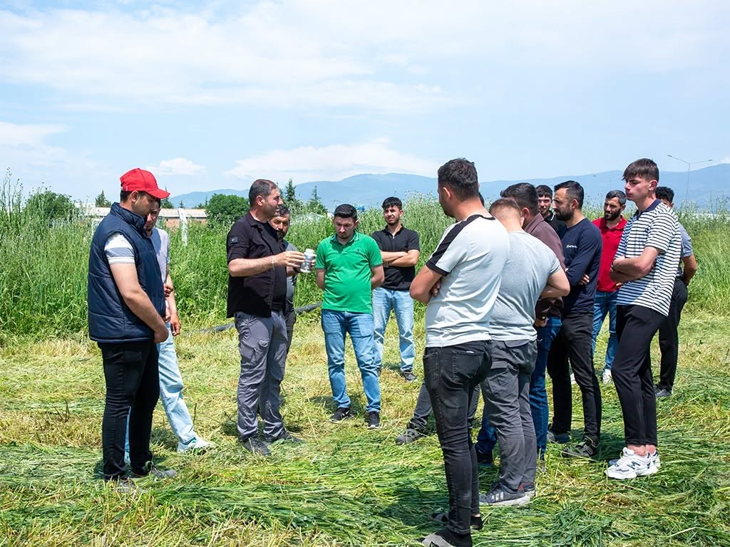 Genç çiftçi akademisinde eğitim saati
