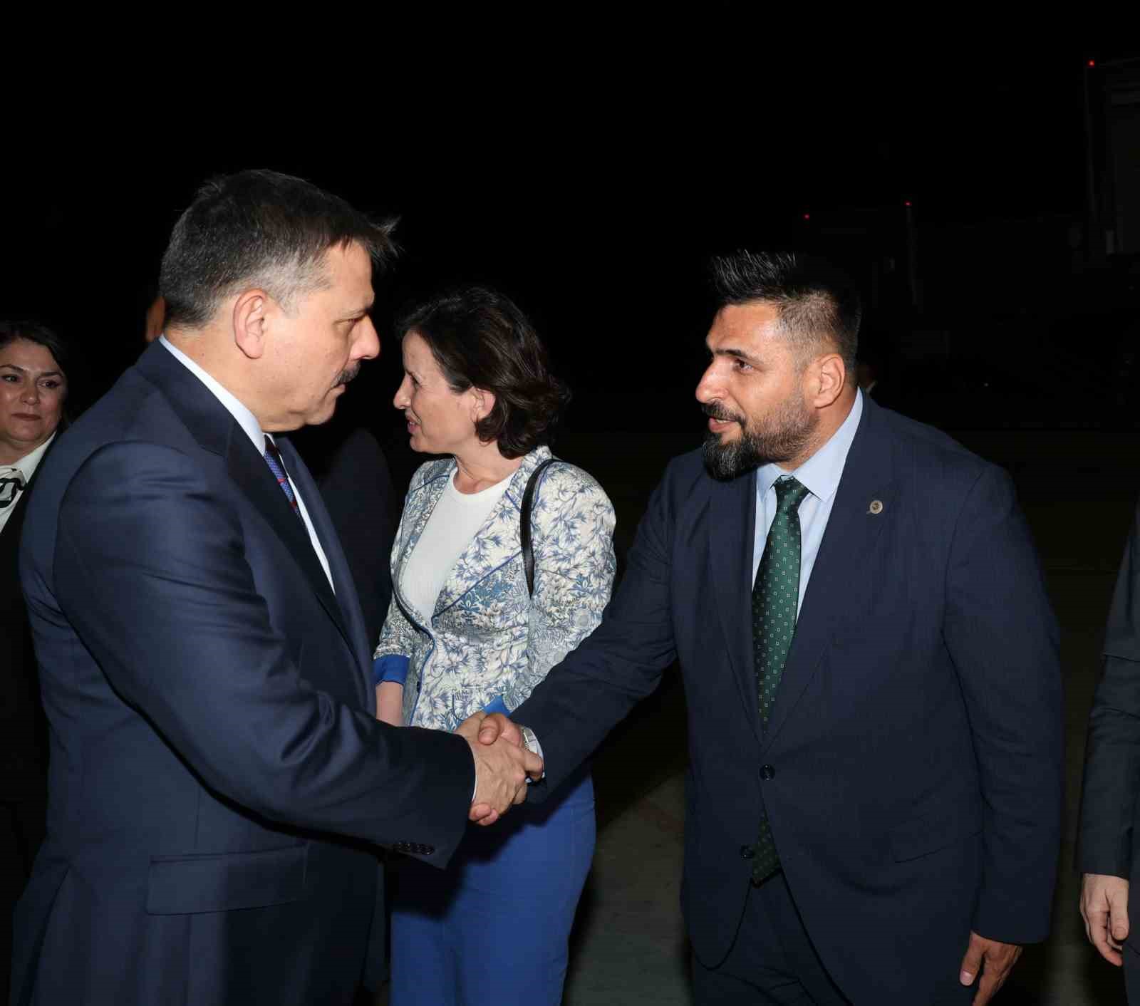 İçişleri Bakanı Çiftçi KKTC’de
