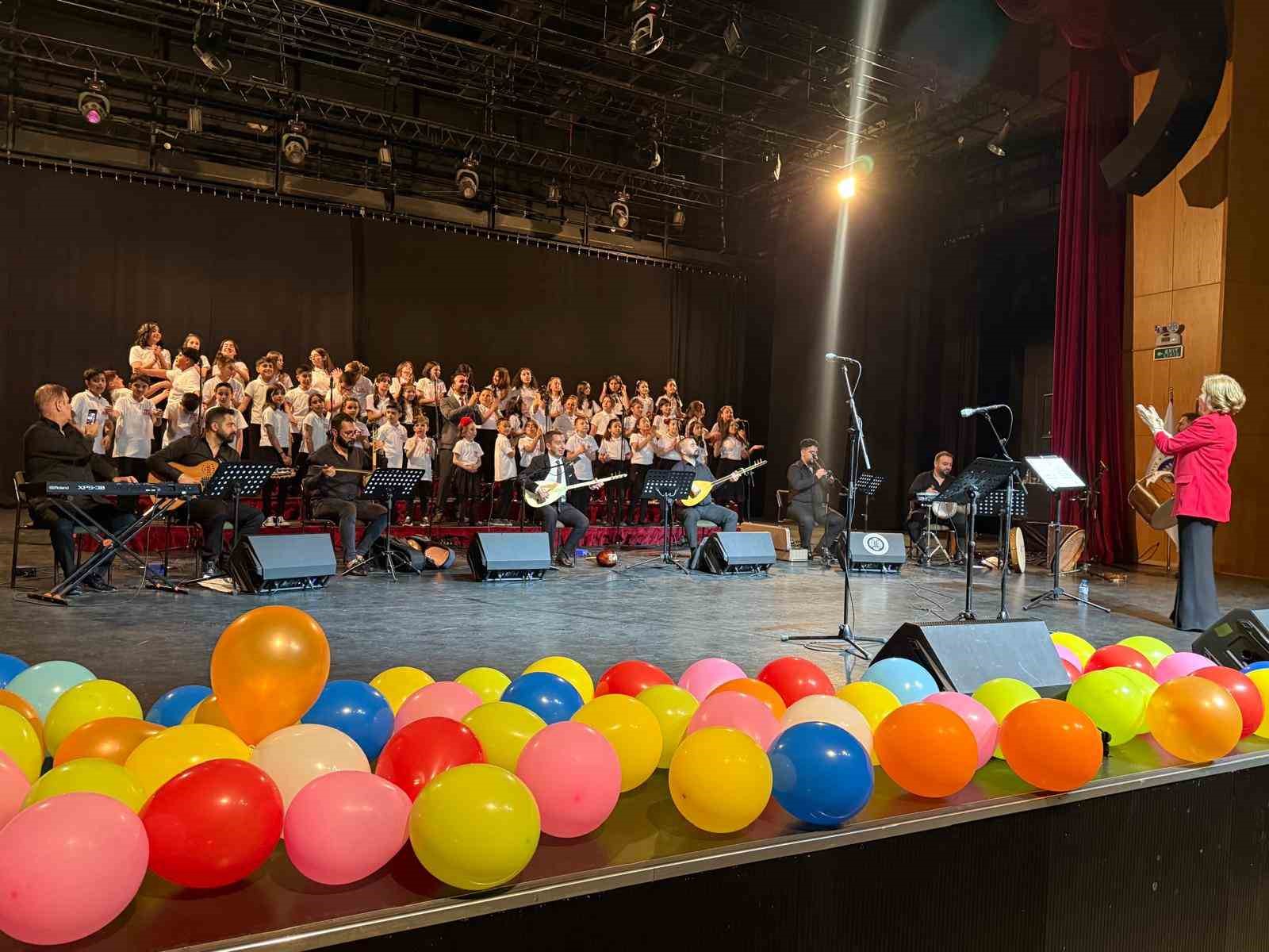 Erzurum’da türkü dolu gece
