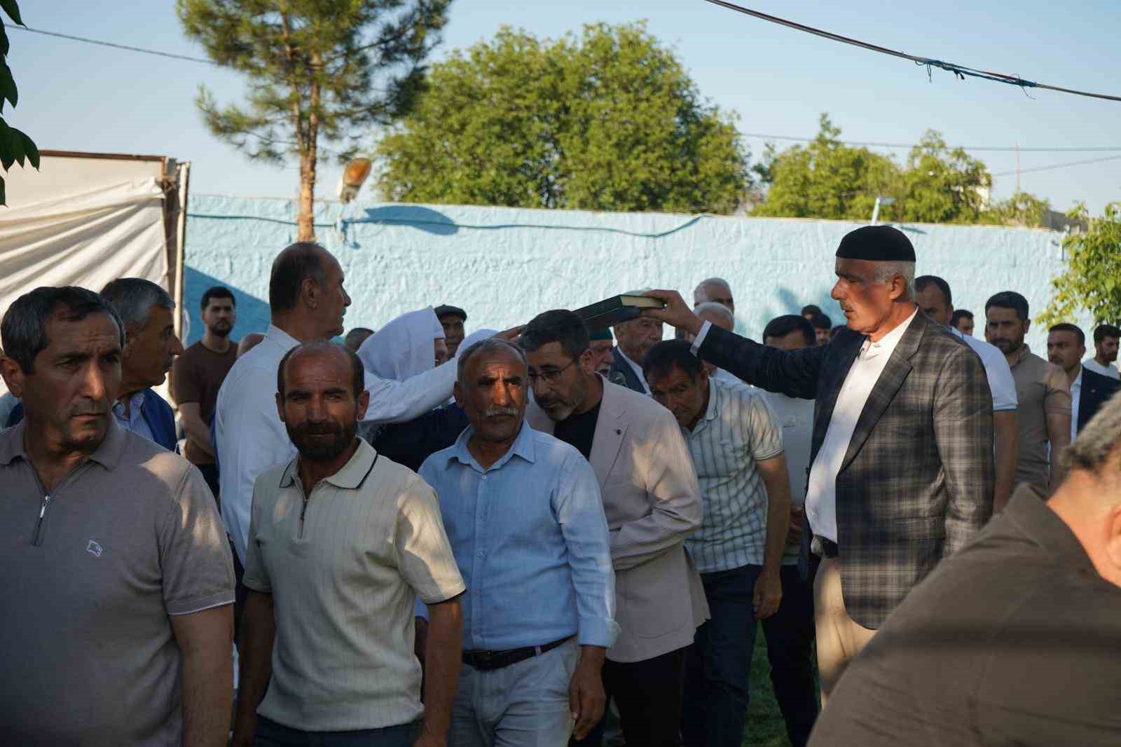 Diyarbakır’da aileler arasındaki husumet barışla sonuçlandı
