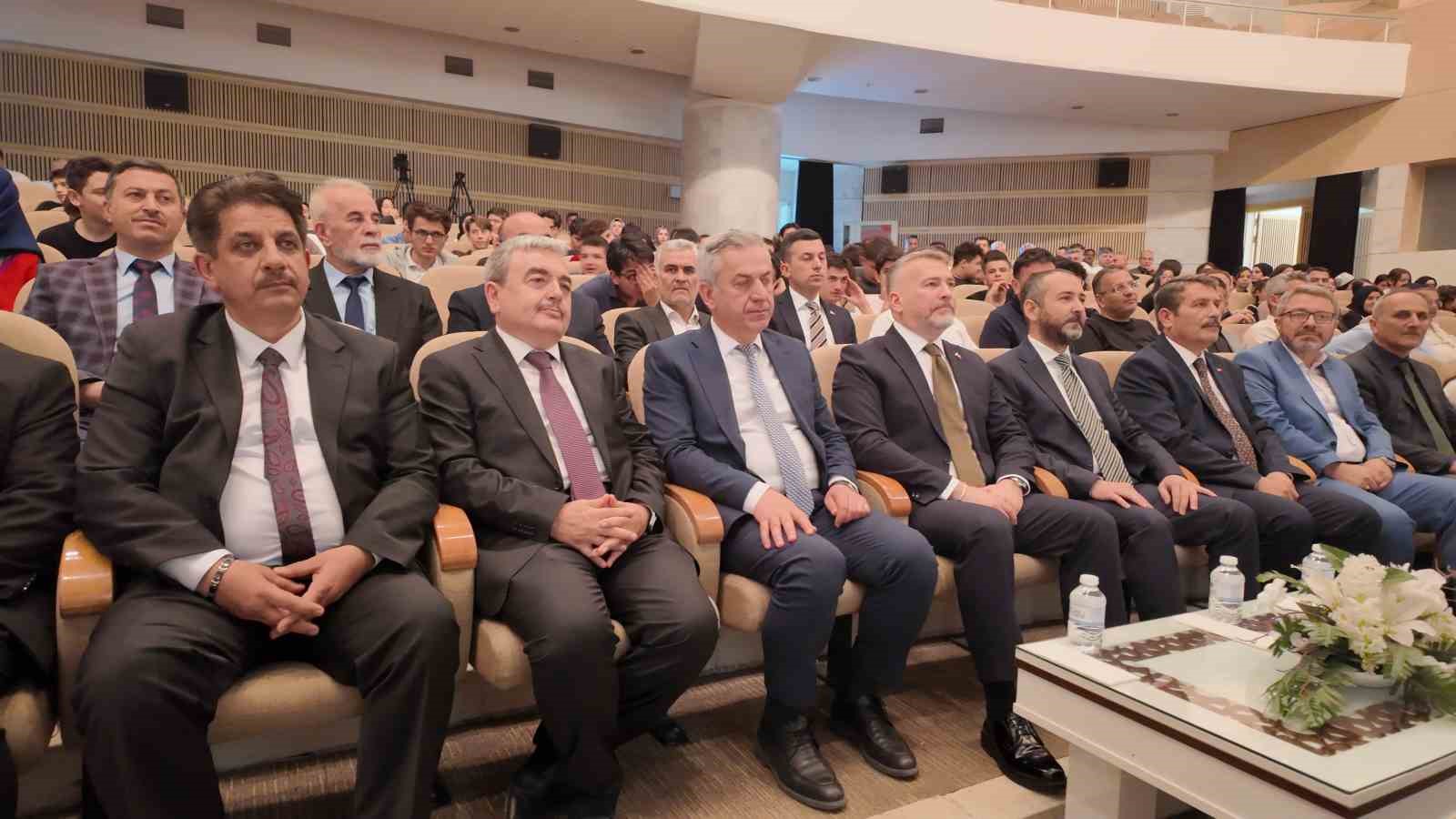 Konya’da "Kudüs" konulu makale yarışması ödül töreni ve Genç Kalemler Okul Dergileri Fuarı
