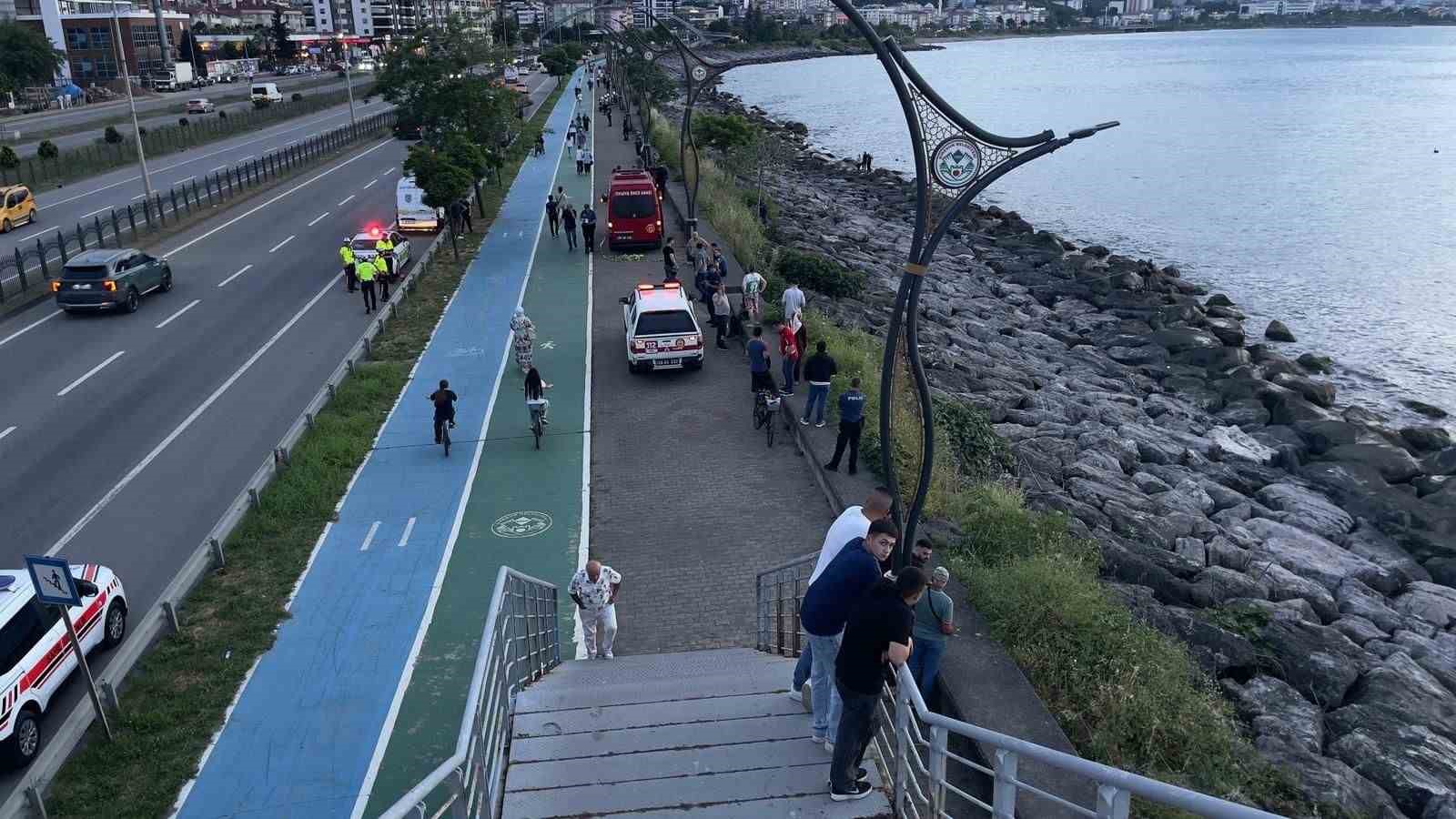 Kayıp polis memuru sahilde ölü bulundu
