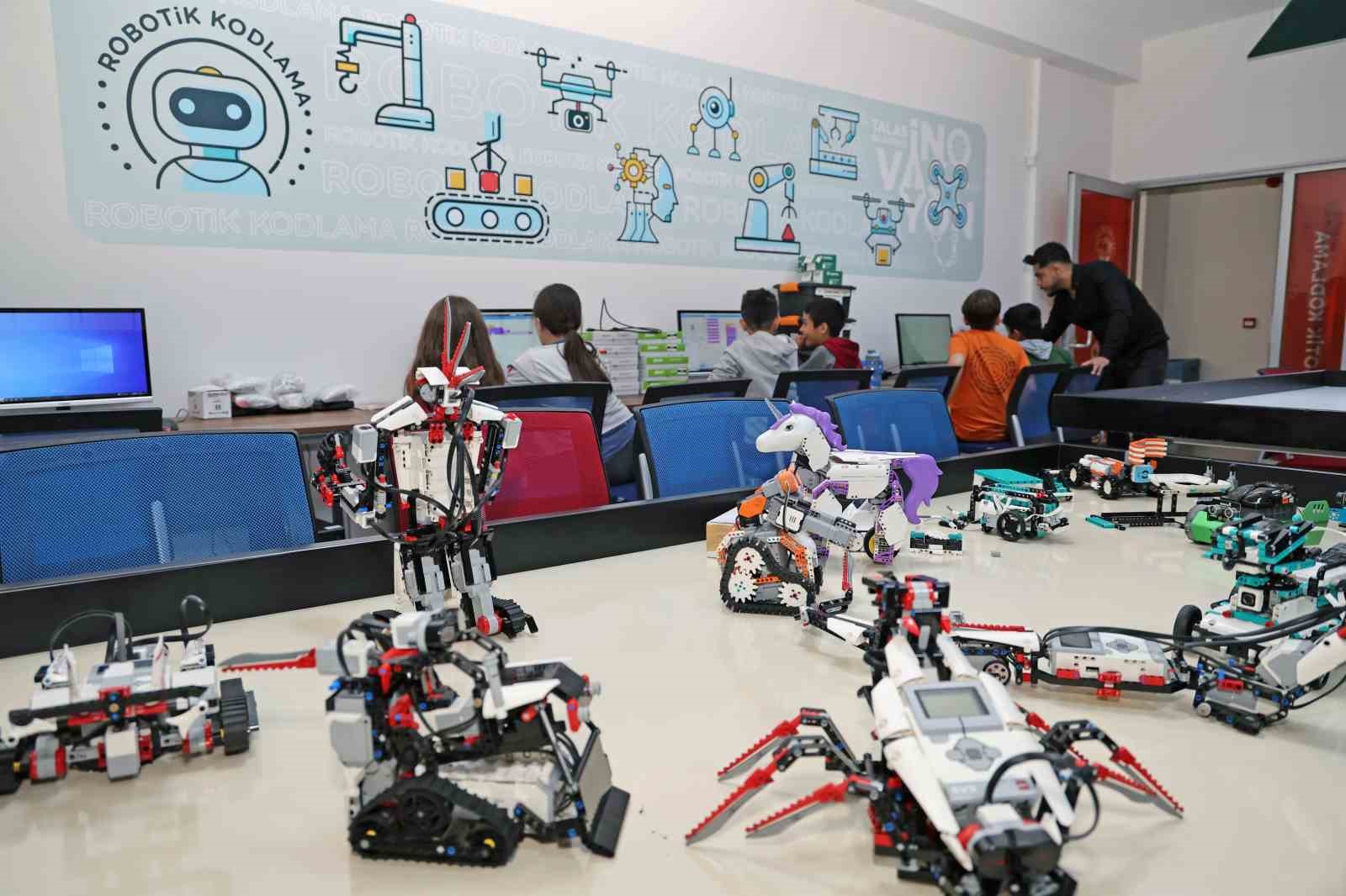 Talas İnovasyon Merkezi’nde yeni hafta, yeni kaşifler
