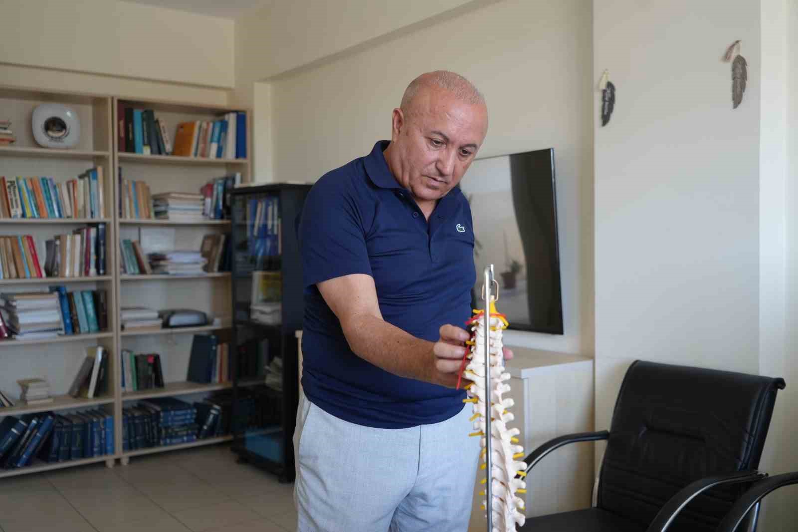 OMÜ’den yapay zekâ destekli, radyasyonsuz omurga bozukluğu teşhis cihazı
