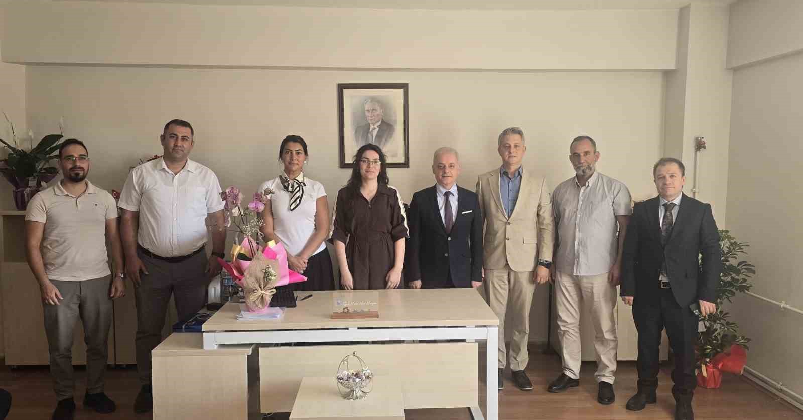 Erzincan 112 Başhekimliğine atanan Yılmaz’a hayırlı olsun ziyareti
